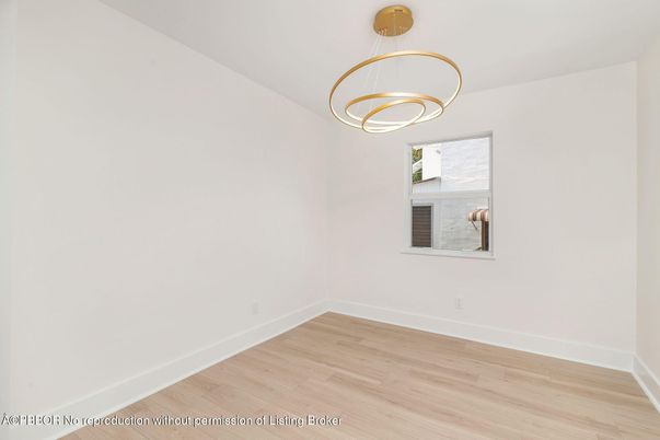 Empty room, Interior, Pendant Lights, Wood Texture Flooring