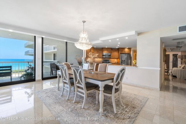 Chandelier, Dining room, Interior, Kitchen, Recessed Lighting, Stainless Steel Appliances, Water