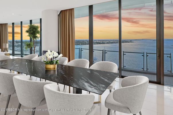 Dining room, Interior, Recessed Lighting, Water