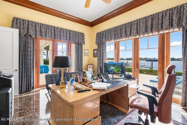 Home Office, Interior, Water