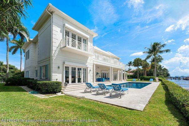 Backyard, Exterior, Pool, Water