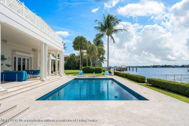 Exterior, Pool, Water