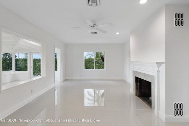 Empty room, Fireplace, Interior, Recessed Lighting