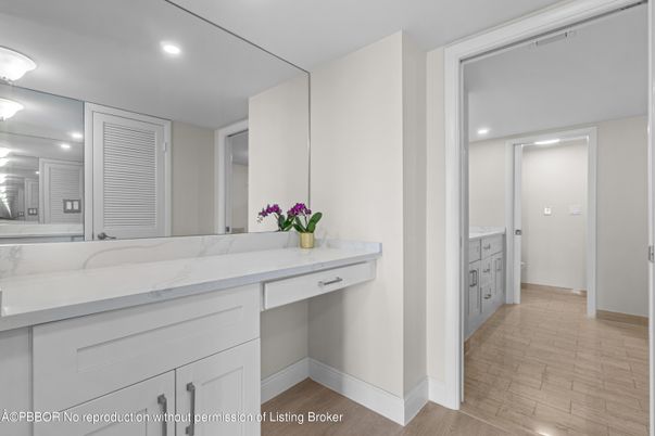 Bathroom, Interior, Recessed Lighting, Wood Texture Flooring