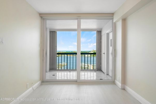 Water, Interior, Empty room, Other