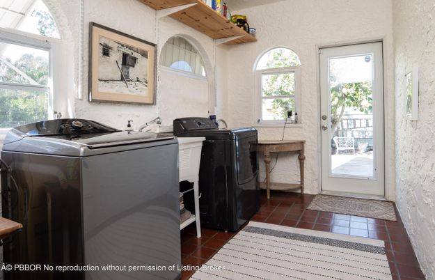 Interior, Washer