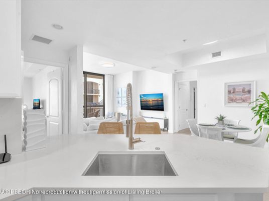 Dining room, Interior, Living room, Recessed Lighting