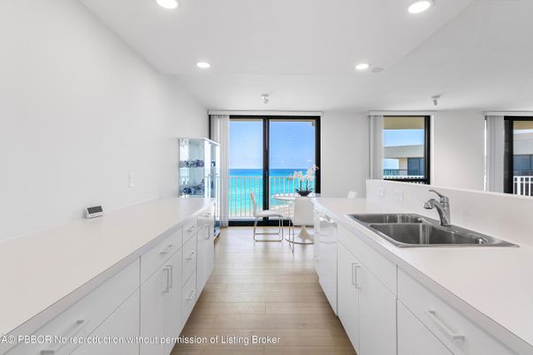 Dining room, Interior, Kitchen, Recessed Lighting, Water, Wood Texture Flooring