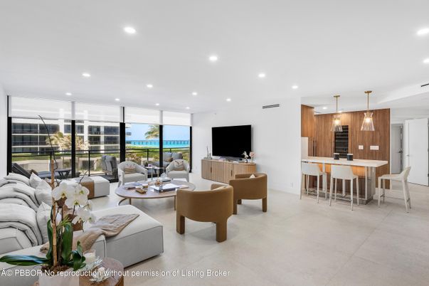 Dining room, Interior, Kitchen, Living room, Pendant Lights, Recessed Lighting, Stainless Steel Appliances, Water