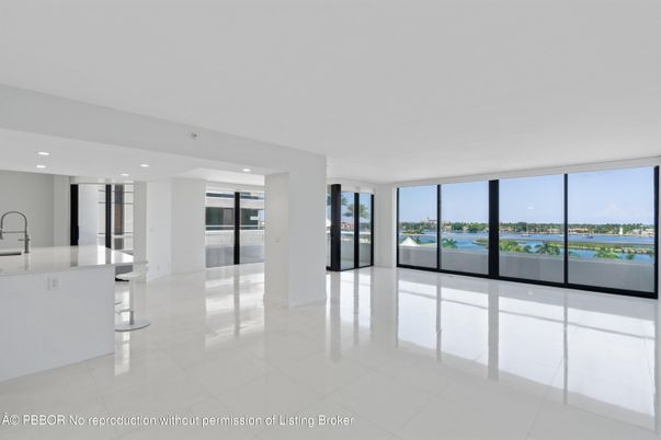 Empty room, Interior, Kitchen, Recessed Lighting, Water
