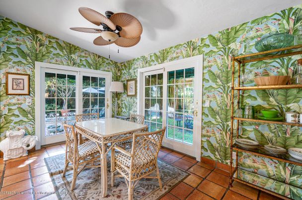 Dining room, Interior, Sun Room