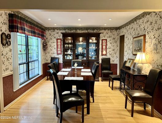 Dining room, Interior, Recessed Lighting, Wood Texture Flooring