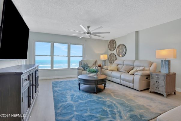 Interior, Living room, Water
