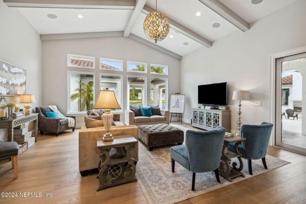 Interior, Living room, Pendant Lights, Recessed Lighting, Wood Texture Flooring