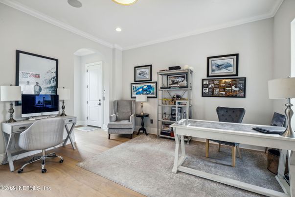 Home Office, Interior, Recessed Lighting, Wood Texture Flooring