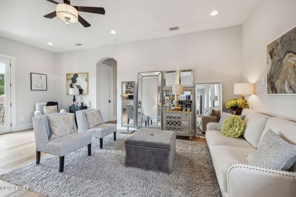 Interior, Living room, Recessed Lighting, Wood Texture Flooring
