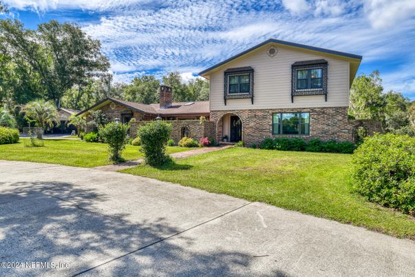 Backyard, Exterior, Facade, Brick Facade, Split Level