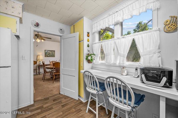 Dining room, Interior, Wood Texture Flooring