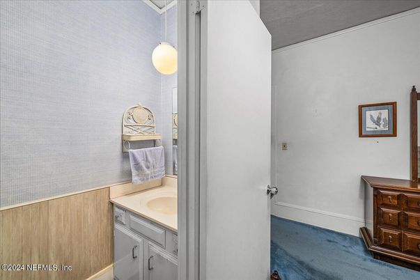 Bathroom, Interior, Pendant Lights