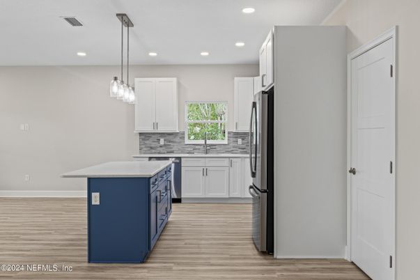 Interior, Kitchen, Pendant Lights, Recessed Lighting, Wood Texture Flooring