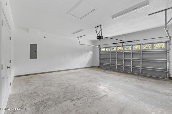Garage, Interior