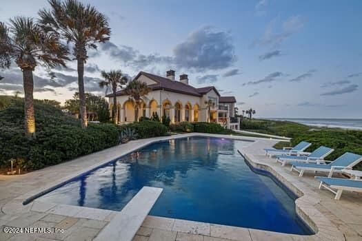 Exterior, Pool, Water