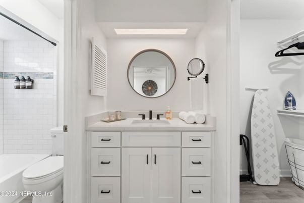 Bathroom, Interior, Wood Texture Flooring
