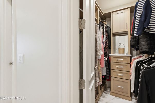 Interior, Walk-in Closets