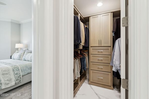 Bedroom, Interior, Marble, Recessed Lighting, Walk-in Closets