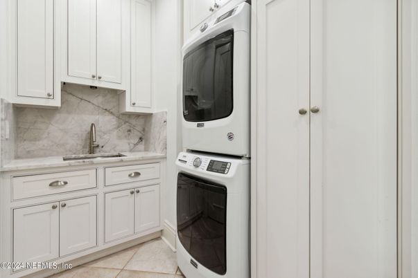 Interior, Kitchen, Washer
