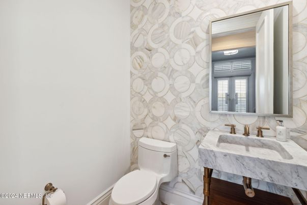 Bathroom, Interior, Wood Texture Flooring