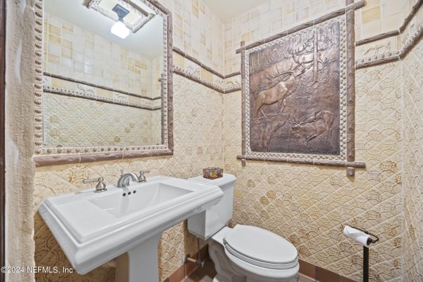 Bathroom, Interior