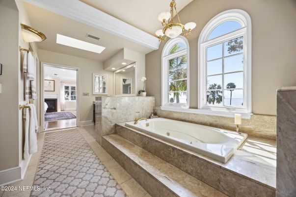 Bathroom, Interior, Pendant Lights, Recessed Lighting