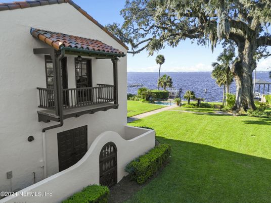 Backyard, Exterior, Water