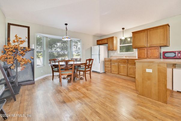 Dining room, Interior, Kitchen, Pendant Lights, Wood Texture Flooring