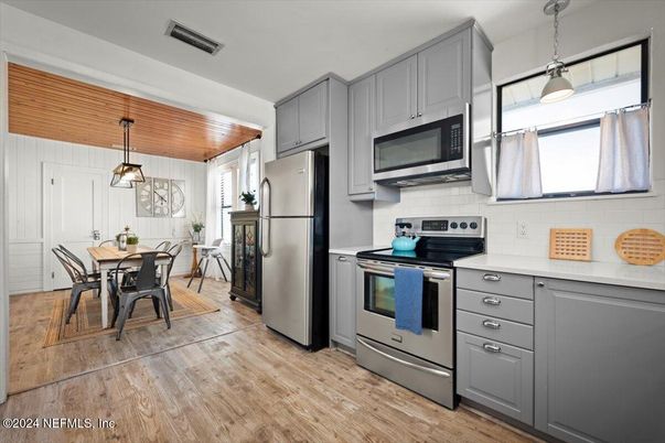 Dining room, Interior, Kitchen, Pendant Lights, Wooden Ceilings, Wood Texture Flooring