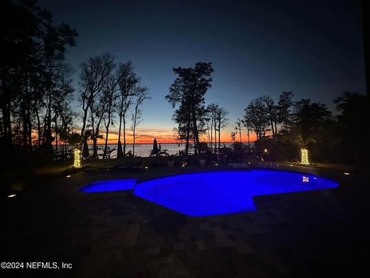 Exterior, Pool, Water