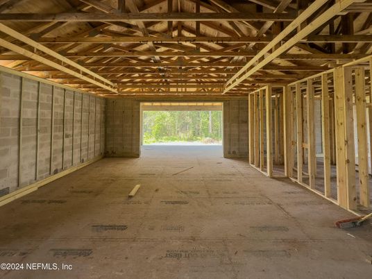 Empty room, Interior, Wooden Beams
