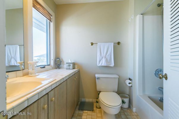 Bathroom, Interior, Tile Countertops