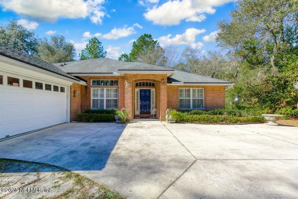 Attached, Exterior, Facade, Brick Facade, Ranch
