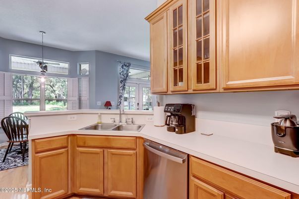 Interior, Kitchen, Pendant Lights, Wood Texture Flooring