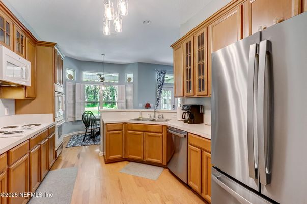 Dining room, Interior, Kitchen, Pendant Lights, Wood Texture Flooring