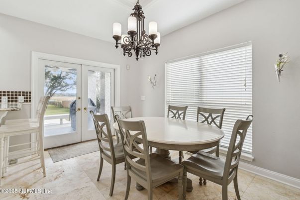 Chandelier, Dining room, Interior