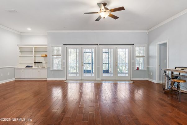 Empty room, Interior, Recessed Lighting, Wood Texture Flooring