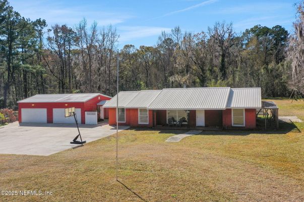 Backyard, Detached Garage, Exterior