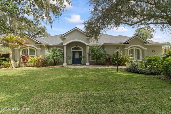 Backyard, Exterior, Facade, Ranch