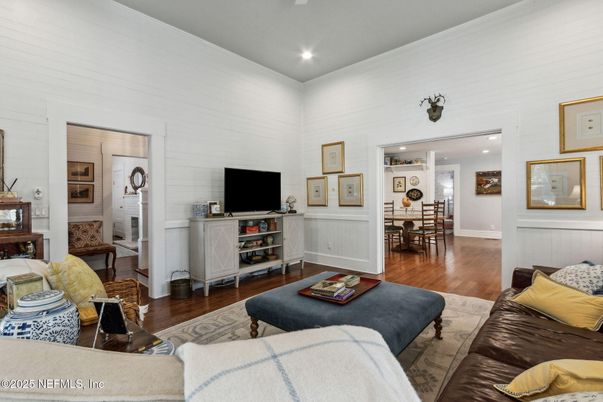 Dining room, Interior, Living room, Recessed Lighting, Wood Texture Flooring