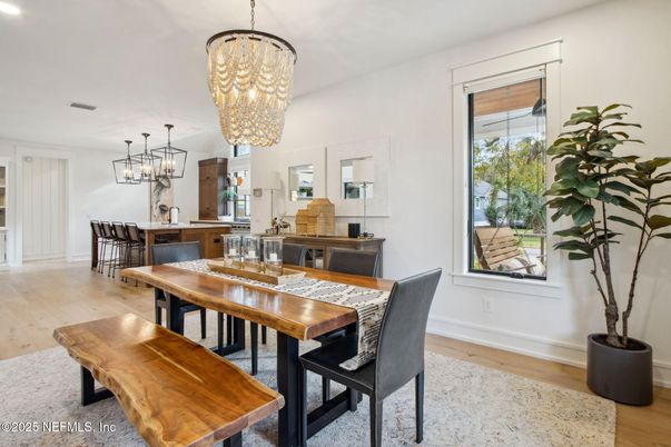 Chandelier, Dining room, Interior, Recessed Lighting, Wood Texture Flooring