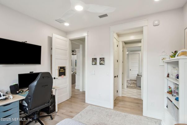 Home Office, Interior, Recessed Lighting, Wood Texture Flooring