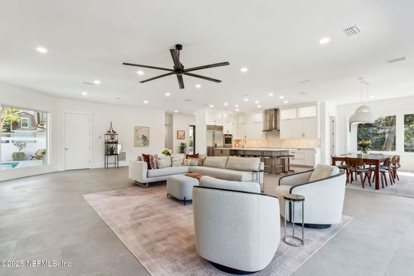 Dining room, Interior, Kitchen, Living room, Pendant Lights, Recessed Lighting, Stainless Steel Appliances